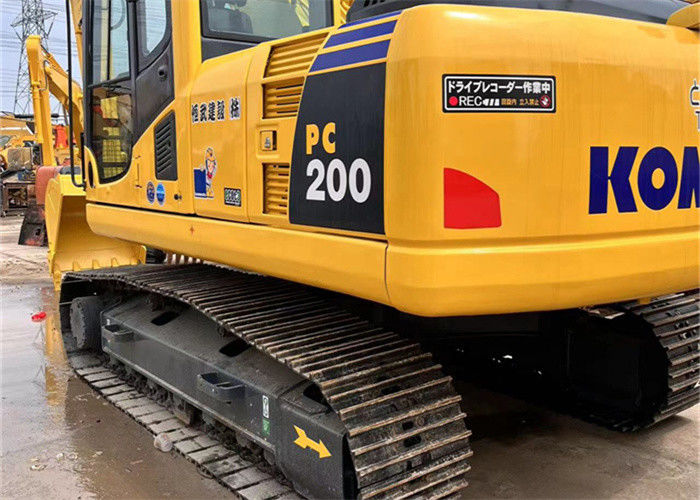 20 ตัน เครื่องขุดที่ใช้ถูก นําเข้าจากญี่ปุ่น Komatsu Pc 200-8 ด้วยผลงานที่ดีและเวลาทํางานต่ํา