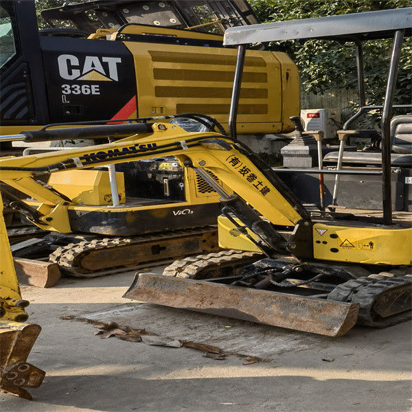 พร้อมทํางานและมีประสบการณ์ใช้ Japan komatsu pc 15 MR ในสภาพดี