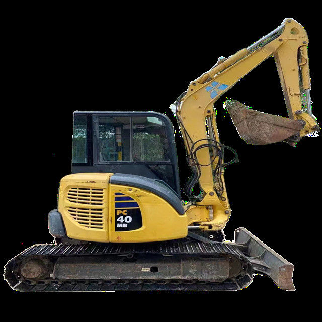 พร้อมทํางานและมีประสบการณ์ใช้ Japan komatsu pc 40 ในสภาพดีขาย