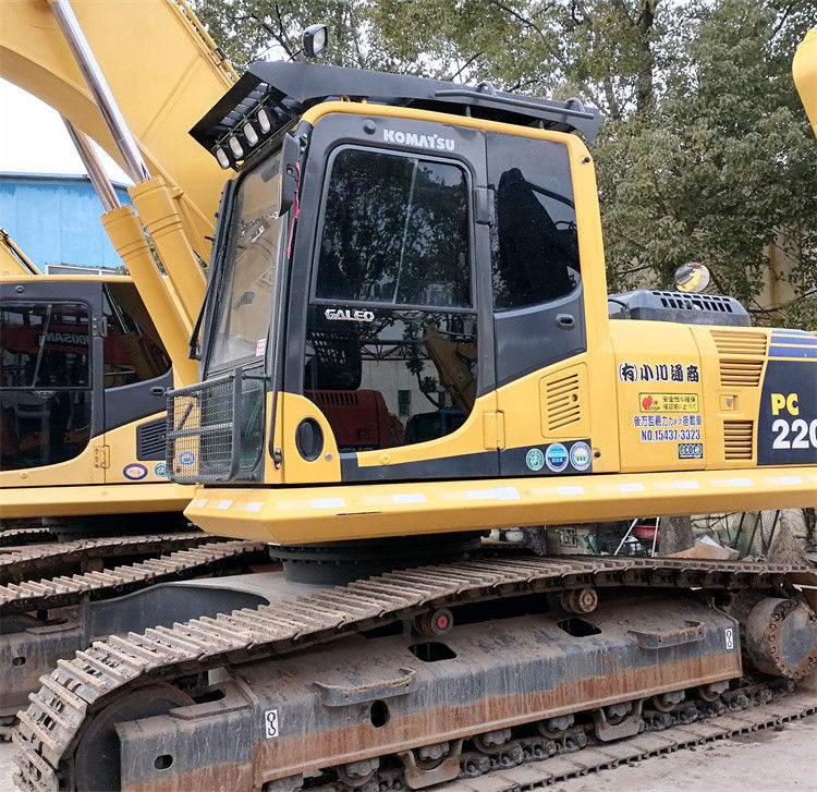 เกือบใหม่จากญี่ปุ่น นําเข้า เครื่องขุดแคลน เครื่องใช้ซ่อม Komatsu pc 220-8
