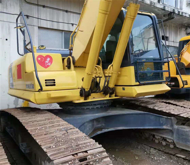 26 ตันเกือบใหม่จากญี่ปุ่น นําเข้า เครื่องขุดขยะ crawler เครื่องใช้ซ่อมแซม Komatsu pc 240LC-8