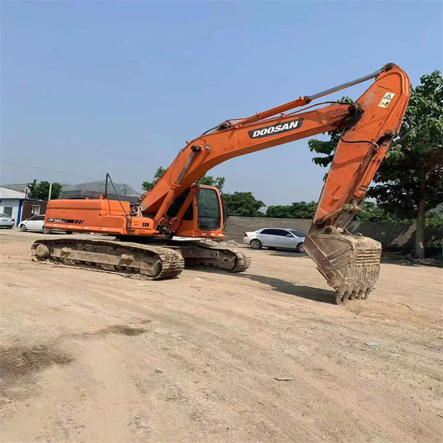 25 ตัน พร้อมใช้ Excavator สําหรับการทํางานและมีประสบการณ์ใช้เกาหลีนําเข้า Doosan DX 260LC