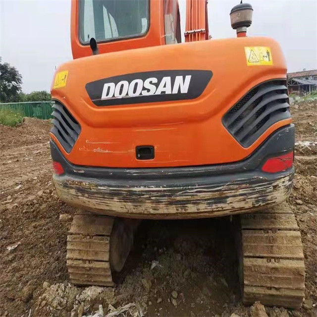 8 ตัน พร้อมใช้ Excavator สําหรับการทํางานและมีประสบการณ์ใช้เกาหลีนําเข้า Doosan DX 75
