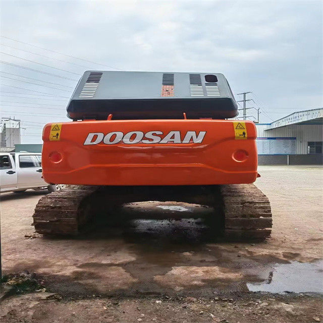 29 ตัน พร้อมใช้ Excavator สําหรับการทํางานและมีประสบการณ์ใช้เกาหลีนําเข้า Doosan DX 300LC ในสภาพที่ดี