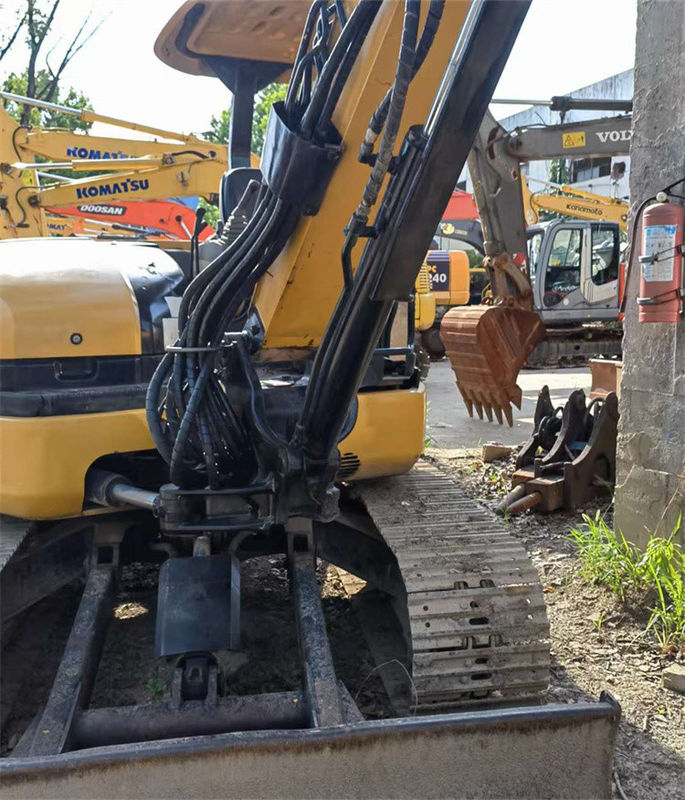 5 ตัน พร้อมใช้งานและมีประสบการณ์ ใช้ญี่ปุ่นนําเข้า CAT 304 C CR ในสภาพดี