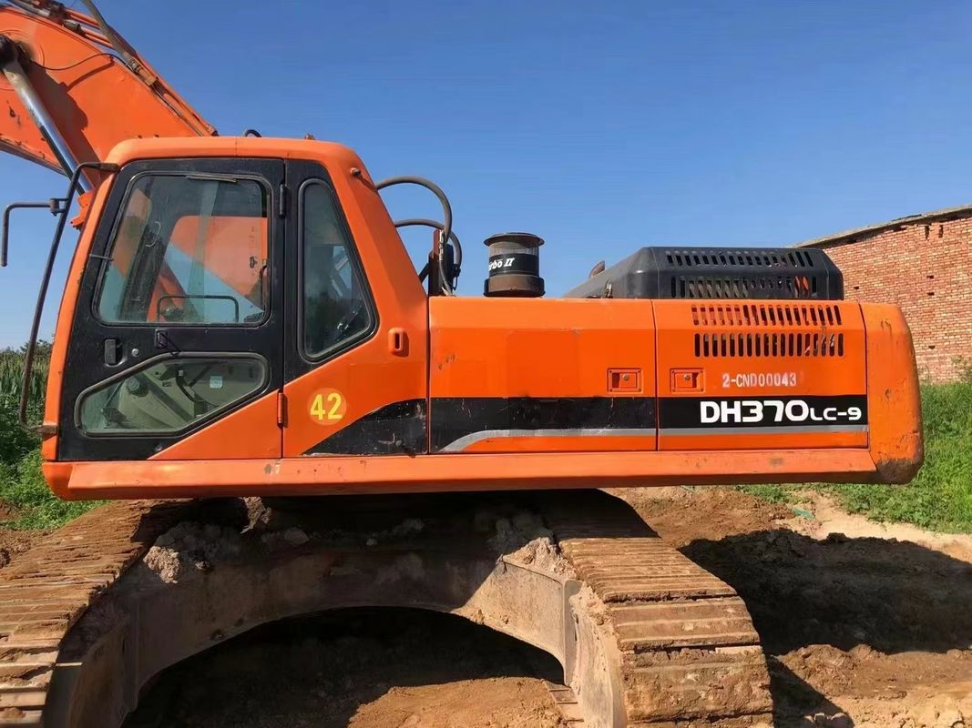 37 ตัน พร้อมใช้ Excavator สําหรับการทํางานและมีประสบการณ์ ใช้เกาหลีนําเข้า DOOSAN DH370LC-9 ในสภาพที่ดี