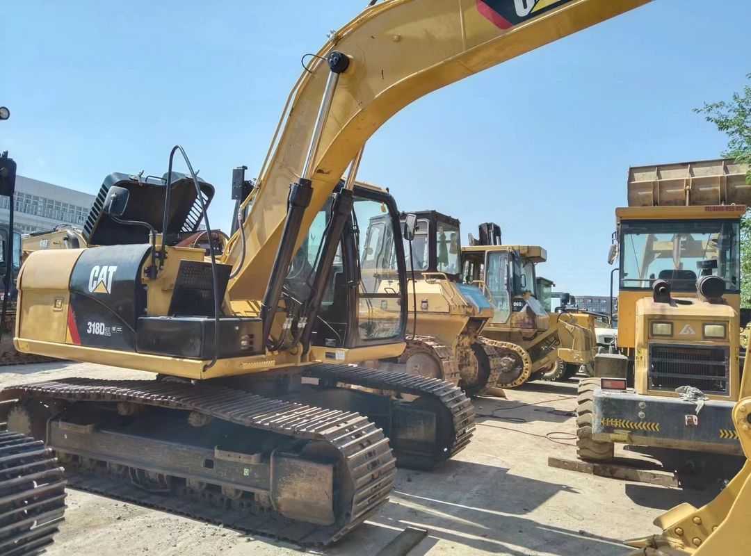17.9 ตันเกือบใหม่ญี่ปุ่นนําเข้า เครื่องขุด crawler เครื่องมือมือมือใหม่ CAT 318 D2L