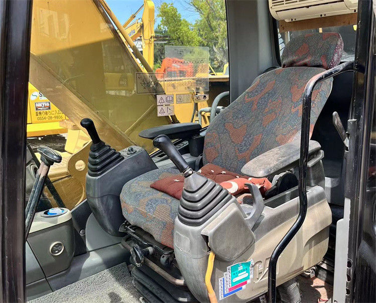 23 ตัน พร้อมใช้งานและมีประสบการณ์ใช้ญี่ปุ่น Caterpillar 323 D ในสภาพดี