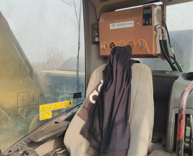 24.8 ตัน พร้อมใช้งานและมีประสบการณ์ใช้ญี่ปุ่น Caterpillar 324 D ในสภาพดี
