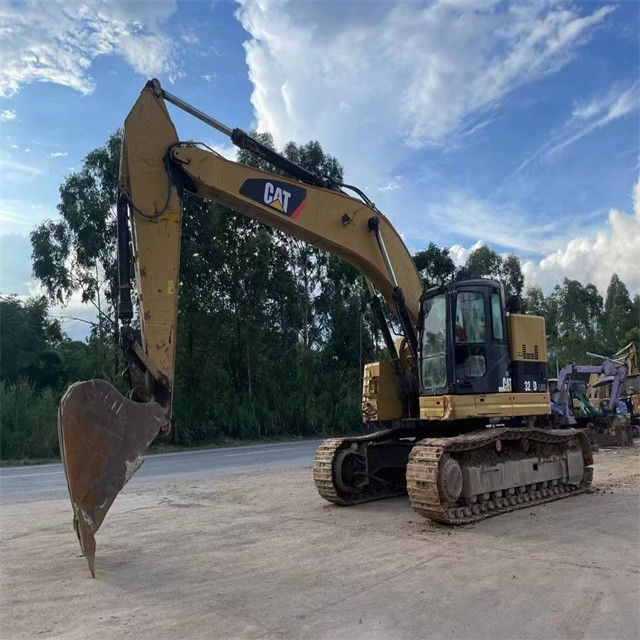 34.7 ตัน พร้อมใช้งานและมีประสบการณ์ใช้ญี่ปุ่น Caterpillar 328 D ในสภาพดี