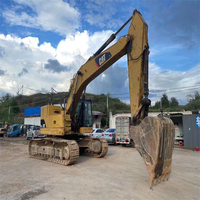34.7 ตัน พร้อมใช้งานและมีประสบการณ์ใช้ญี่ปุ่น Caterpillar 328 D ในสภาพดี