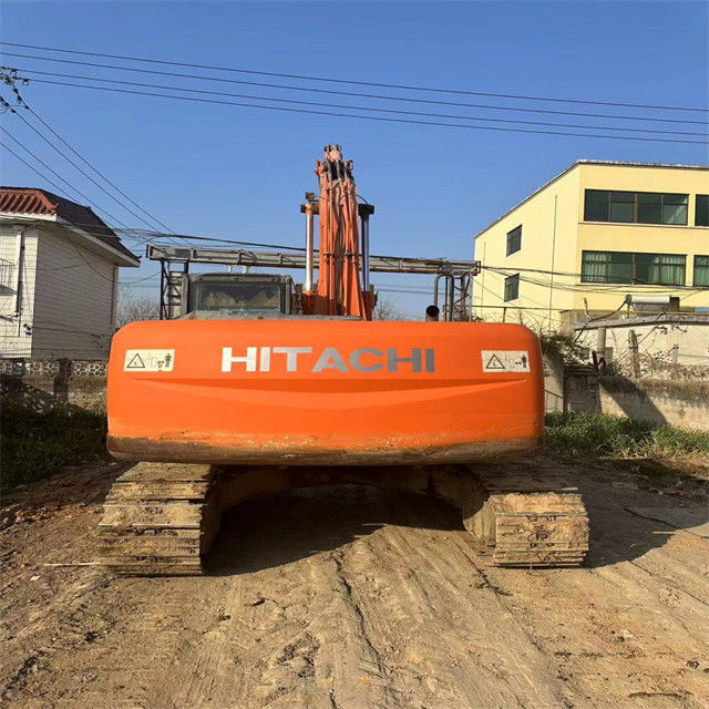 20 ตันพร้อมใช้งานและมีประสบการณ์ใช้ญี่ปุ่นนําเข้า Hitachi ZX 210 ในสภาพดี