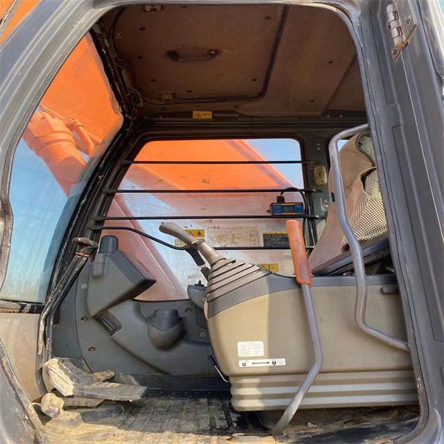 31.5 ตัน พร้อมใช้ Excavator สําหรับการทํางานและมีประสบการณ์ ใช้ญี่ปุ่นนําเข้า Hitachi ZX 330-3G ในสภาพที่ดี