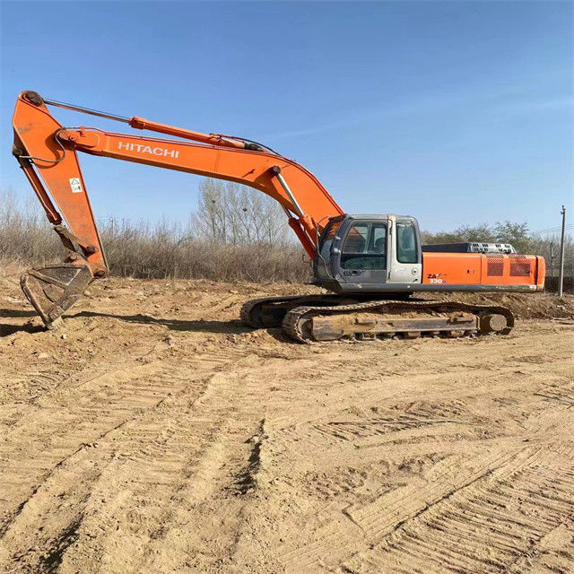 31.5 ตัน พร้อมใช้ Excavator สําหรับการทํางานและมีประสบการณ์ ใช้ญี่ปุ่นนําเข้า Hitachi ZX 330-3G ในสภาพที่ดี
