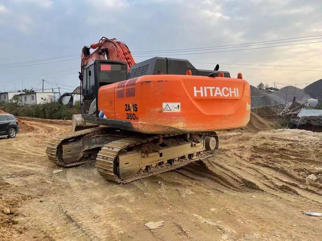 33.5 ตัน พร้อมใช้งานและมีประสบการณ์ ใช้ญี่ปุ่นนําเข้า Hitachi ZX 350H-5G ในสภาพดี
