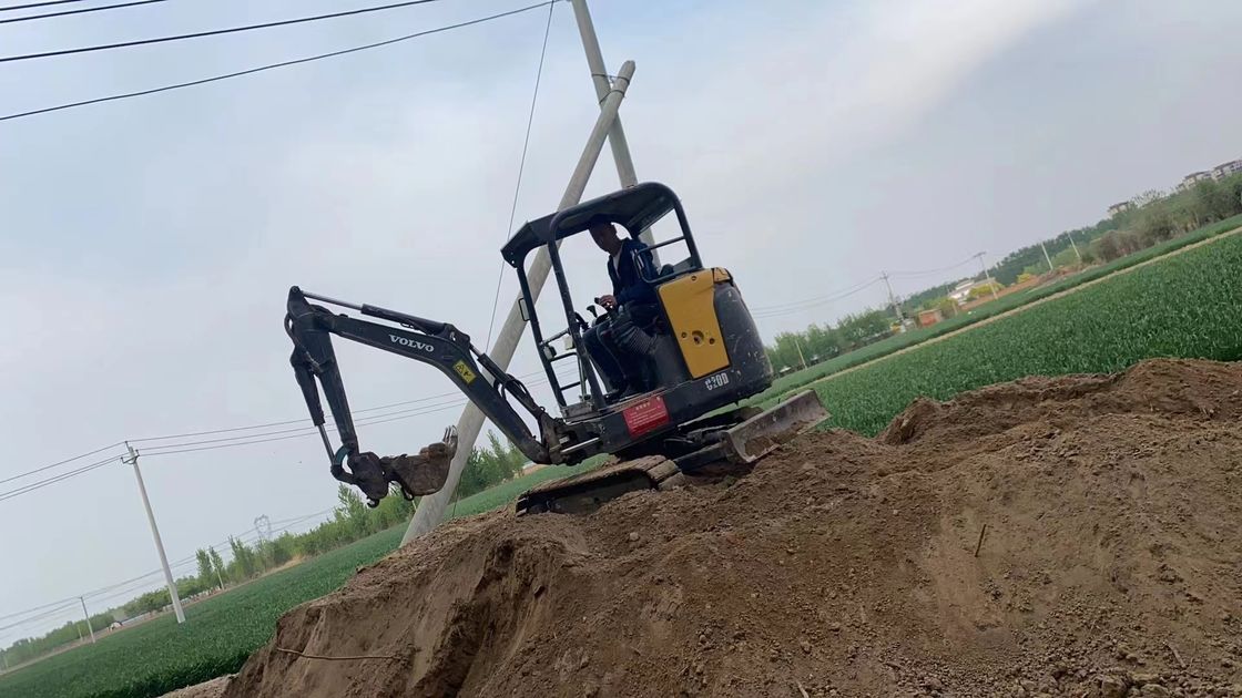 สวีเดนนําเข้าคุณภาพสูง Volvo EC18D เครื่องขุด crawler ใช้เกือบใหม่