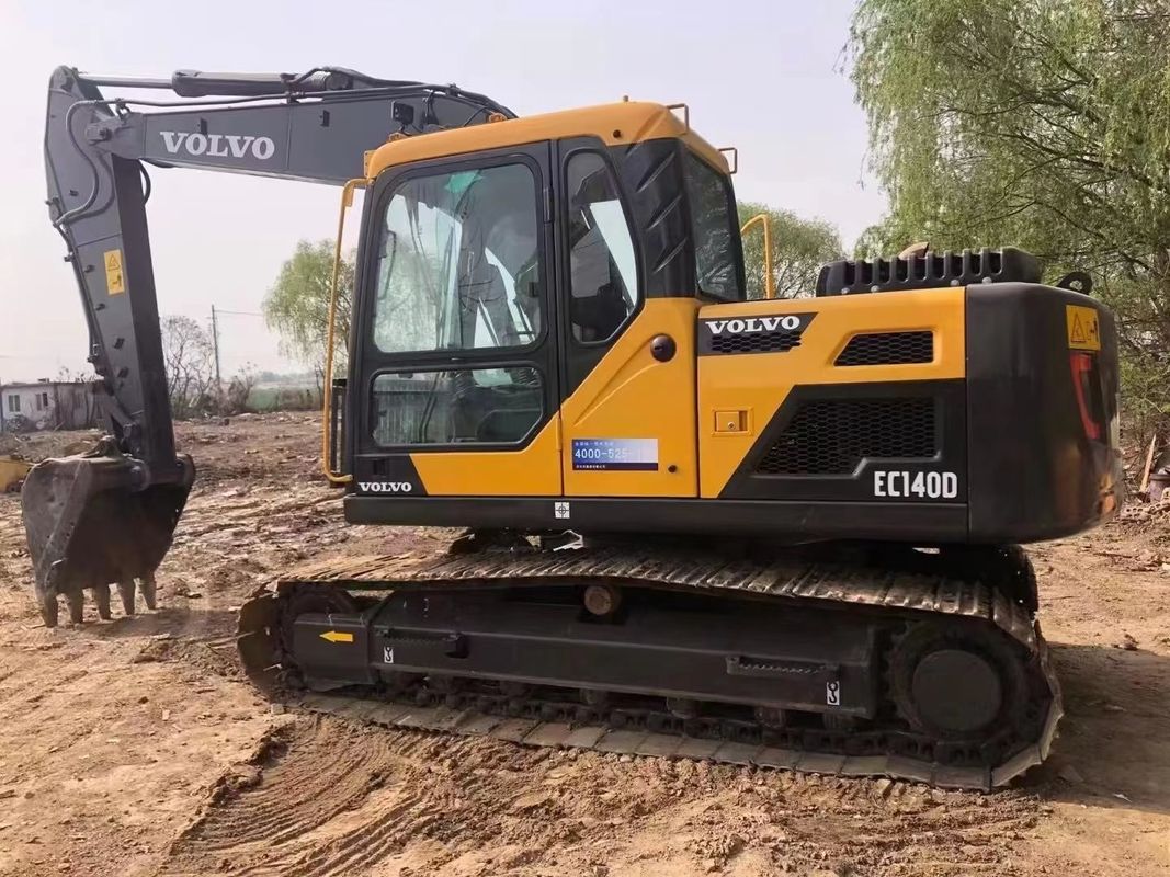 สวีเดนนําเข้าเครื่องขุดคล้องคล้อง Volvo EC140D คุณภาพสูง ใช้เกือบใหม่ 100% พร้อม