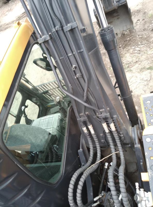 สวีเดน นําเข้าเครื่องขุดคราฟวอลโว EC140DL คุณภาพสูง เครื่องขุดคราฟวอลโว EC140DL ใช้เกือบใหม่ 100% พร้อม