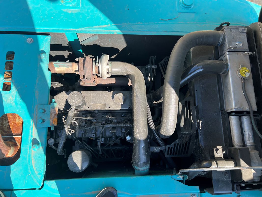 เครื่องขุดถังมือสอง Kobelco Sk140lc 8 เครื่องขุดถัง Crawler น้ําหนัก 13.3t