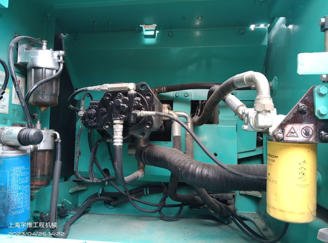 170 KN Tear Out Kobelco Sk250d เครื่องขุดน้ําหนัก 24.7t พลังเครื่อง 131kW