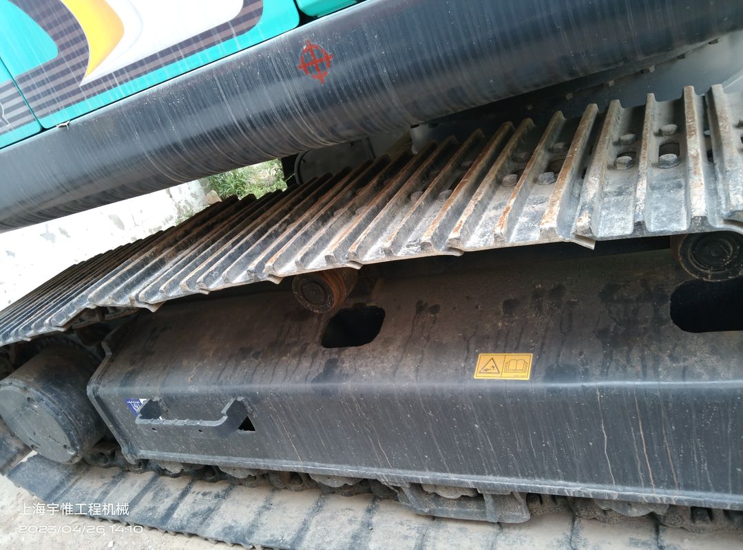 170 KN Tear Out Kobelco Sk250d เครื่องขุดน้ําหนัก 24.7t พลังเครื่อง 131kW