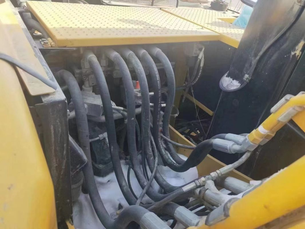 พร้อมทํางาน Caterpillar M315D เครื่องขุดล้อมือสองที่มีเวลาทํางานน้อยและอยู่ในสภาพดี