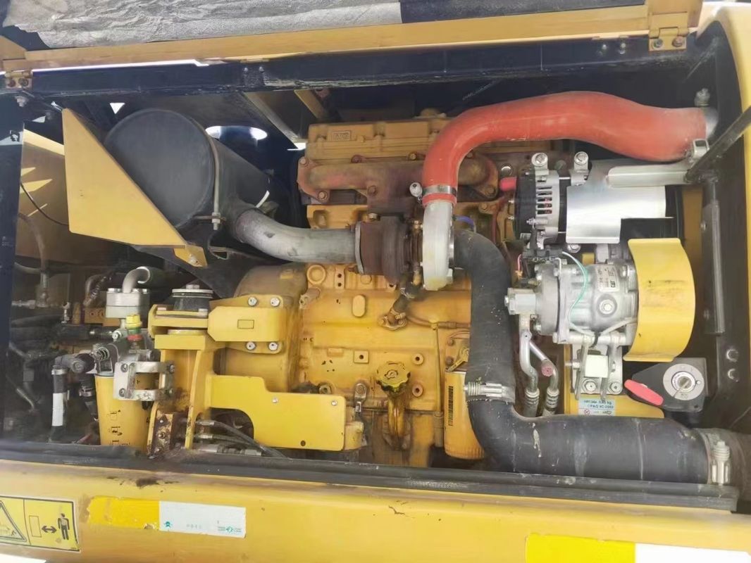 พร้อมทํางาน Caterpillar M315D เครื่องขุดล้อมือสองที่มีเวลาทํางานน้อยและอยู่ในสภาพดี