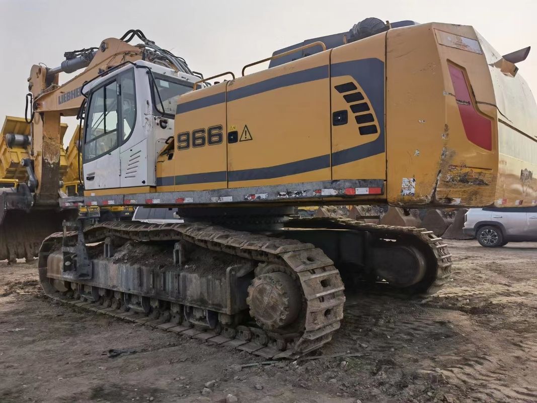 ใช้ Liebherr R966 พร้อมทํางานและประสบการณ์เยอรมันนําเข้าในสภาพที่ดี