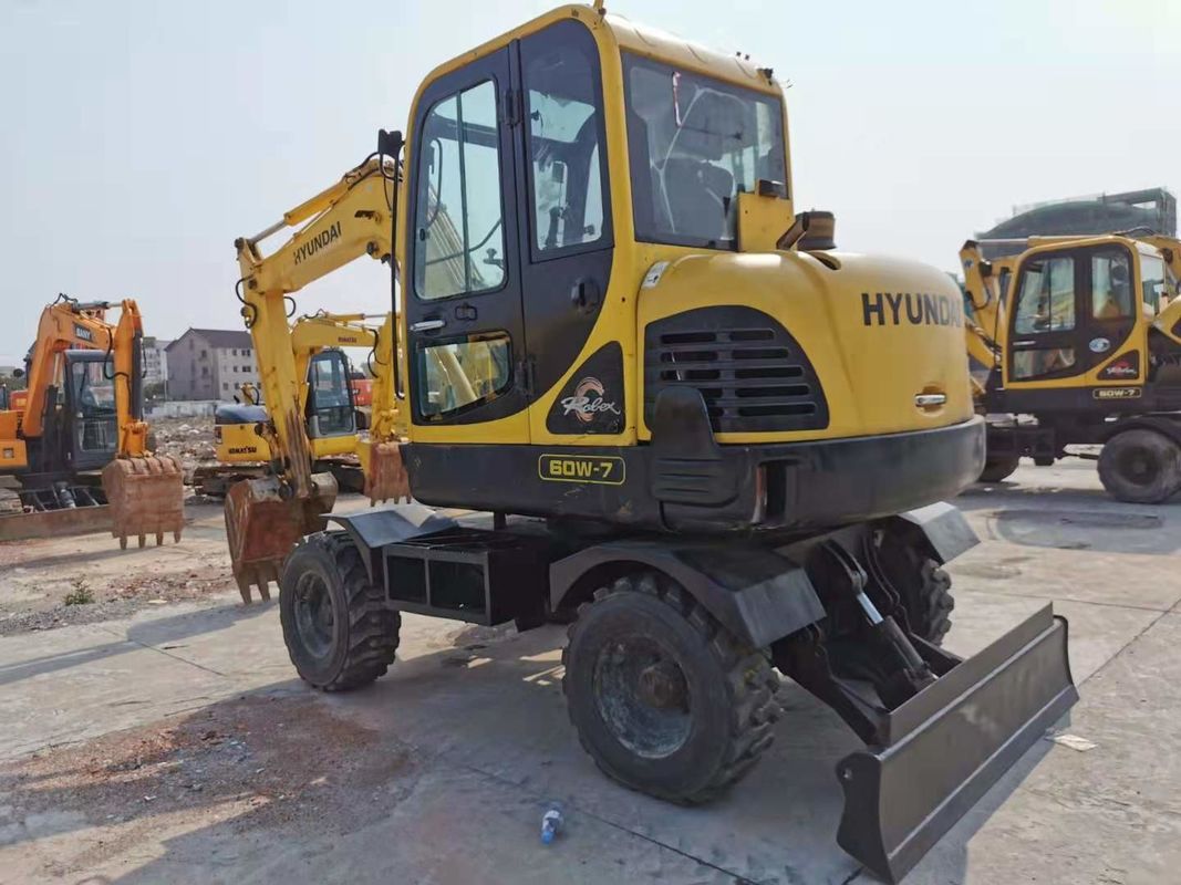 6 ตัน พร้อมใช้งาน เกาหลี นําเข้า Hyundai R60-7 เครื่องขุดล้อมือสอง
