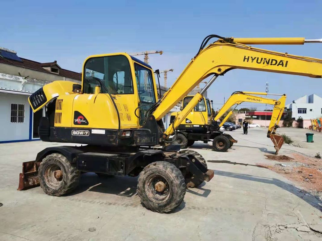 6 ตัน พร้อมใช้งาน เกาหลี นําเข้า Hyundai R60-7 เครื่องขุดล้อมือสอง
