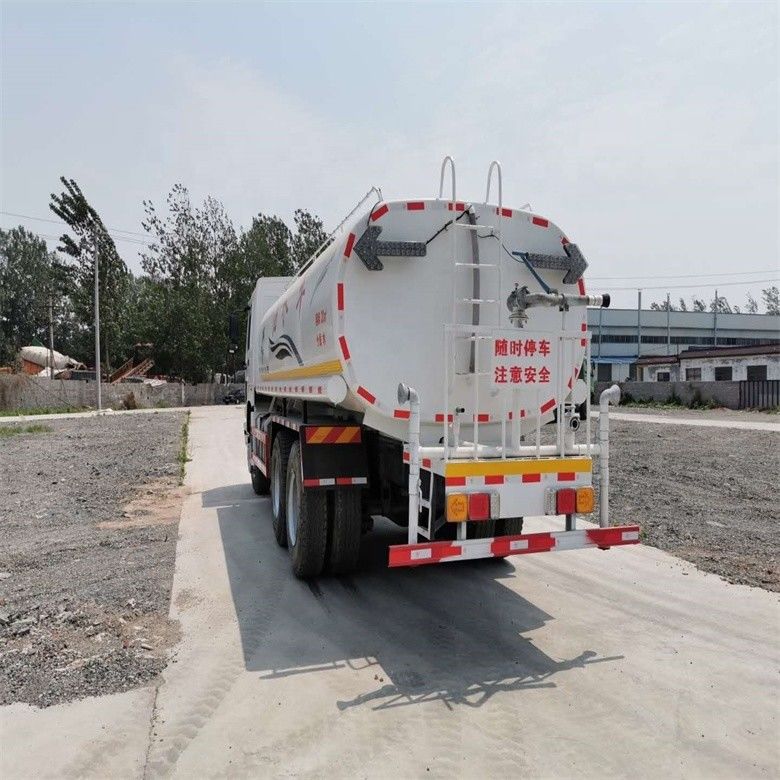 ถังเหล็กคาร์บอน Isuzu Howo รถบรรทุกน้ํา สภาพสมบูรณ์แบบ ญี่ปุ่นนําเข้ามือสอง