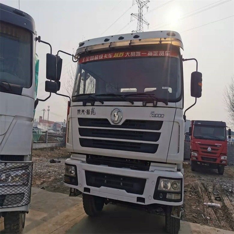 มือสอง Shacman F3000 รถบรรทุกเครื่องผสมปูนคอนกรีต ด้วยความเร็ว 20r / นาที
