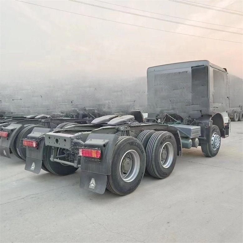 430 เครื่องคลั๊ช Sinotruk Trailer Tractor Truck Head Units สําหรับการประหยัดของรถบรรทุกหนัก
