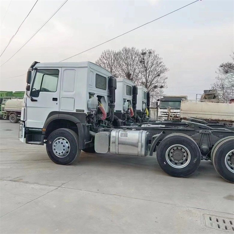 430 เครื่องคลั๊ช Sinotruk Trailer Tractor Truck Head Units สําหรับการประหยัดของรถบรรทุกหนัก