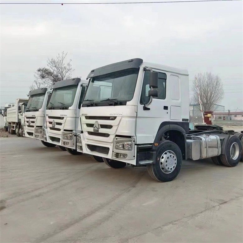 430 เครื่องคลั๊ช Sinotruk Trailer Tractor Truck Head Units สําหรับการประหยัดของรถบรรทุกหนัก