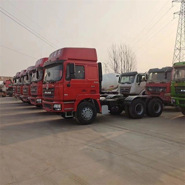 Shacman / FAW / Shacman / Beiben / Sinotruck Howo ใช้ LHD และ RHD แถวเดียว 6x4 หัวรถยนต์