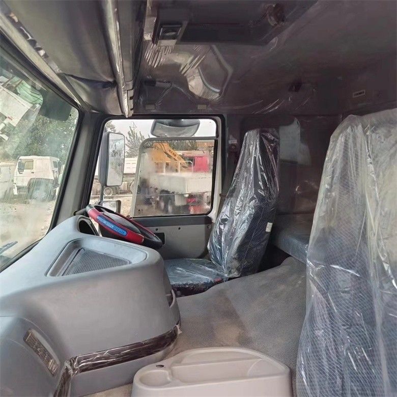 ระบบมัลติมีเดีย อุปกรณ์ 6x4 โฮว ดัมป์ รถบรรทุก Sinotruck 371 LHD กับและทางด้านซ้าย