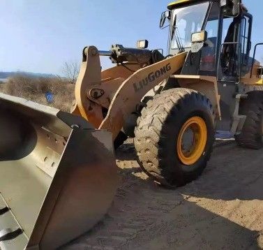 2019 Front End Loader Liugong ZL50CN แบบล้อ เครื่องจักรกลที่ใช้สําหรับการเคลื่อนที่ดิน 5 ตัน