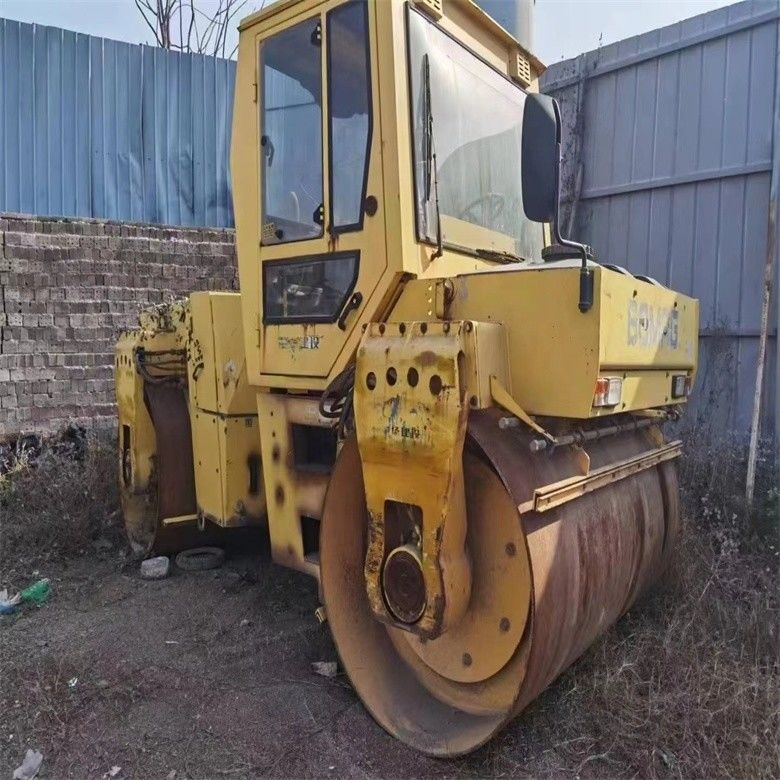 10 T น้ําหนักการทํางานใช้ BOMAG BW 202 AHD-2 โรลเลอร์ทางและผลงานรับประกัน