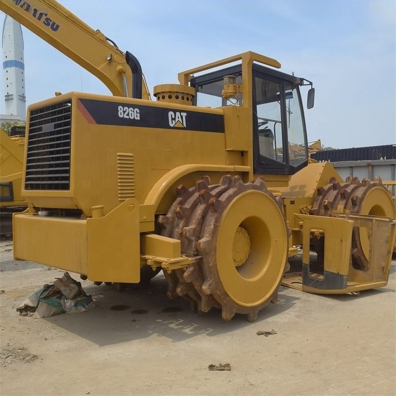 35 ตัน ใช้ Caterpillar Cat 826G เครื่องบดในสภาพดีเยี่ยม สีเดิมญี่ปุ่น