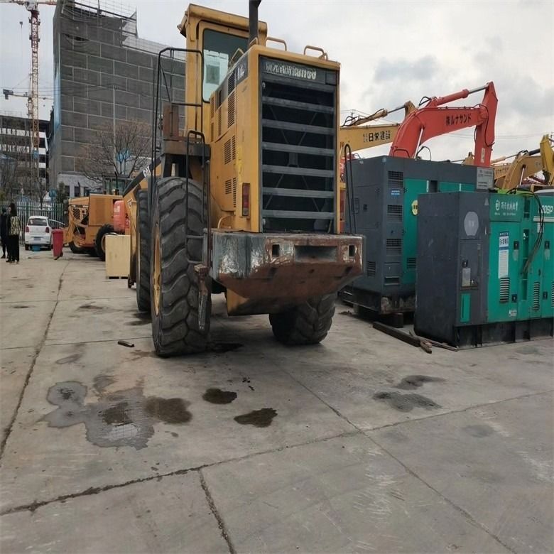 การก่อสร้าง 12 ตัน ใช้ Komatsu WA600-3 เครื่องบรรทุกล้อ 600 รุ่น Heavy Front Head Loader WA600-6