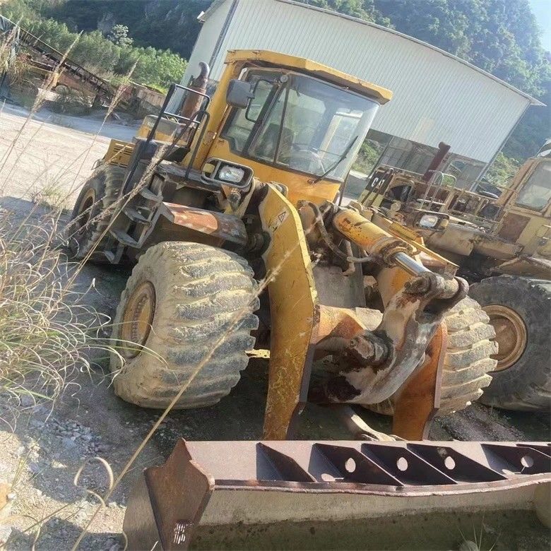 โลเดอร์หน้า 235KW โลเดอร์ล้อ Komatsu WA500-6 มือสองจากญี่ปุ่น 4.5 ก้อน