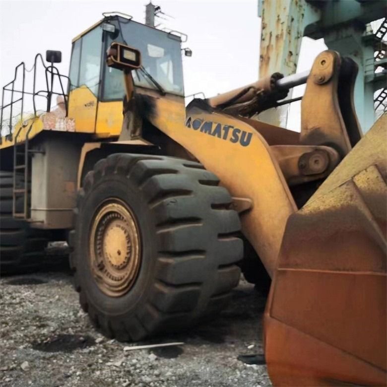 ขายปลีก WA600-6 เครื่องบรรทุกล้อมือสอง Komatsu WA600-3 เครื่องบรรทุกมือสอง สภาพดี