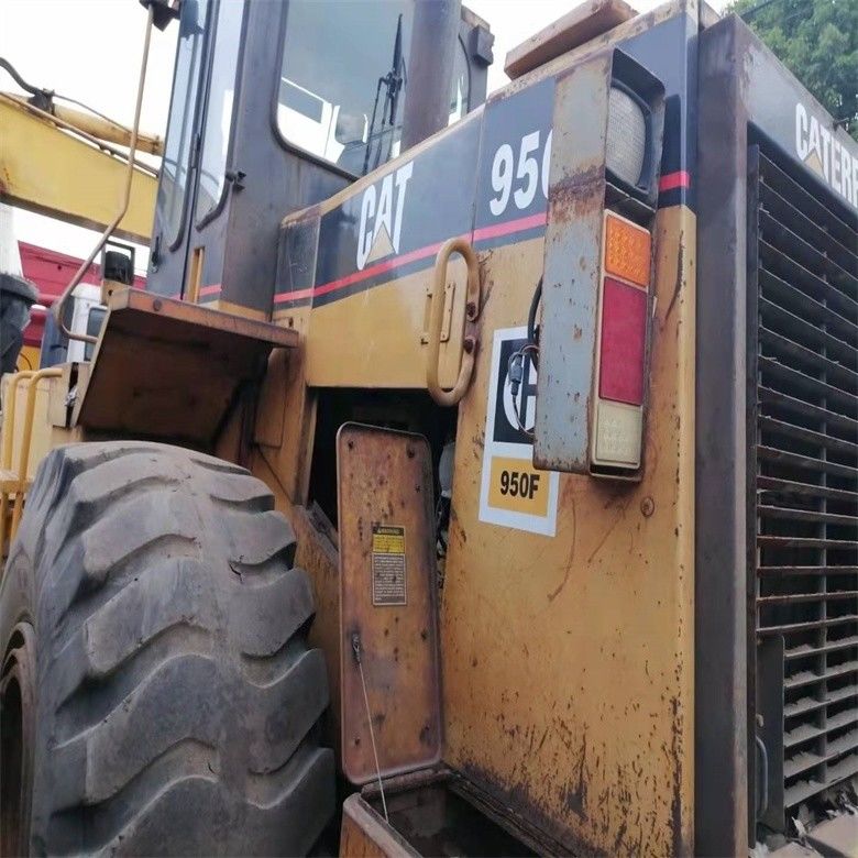 Caterpillar 950F เครื่องบรรทุกล้อ 17 ตัน ขนาด 6.6 ลิตร และใช้เวลา 3200-3300 ชั่วโมง