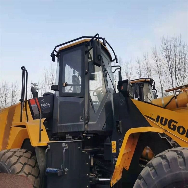 LIUGONG 870H เครื่องบรรทุกล้อ 7 ตัน มีเวลาทํางานต่ําและปั๊มไฮดรอลิกเดิม