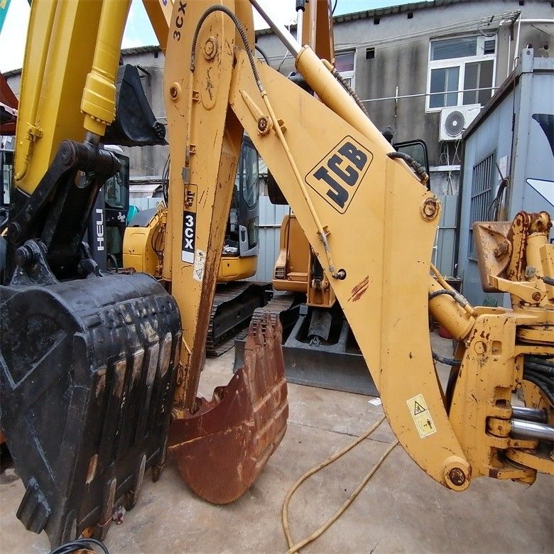 ปั๊มไฮดรอลิกเดิม ใช้ JCB 3CX เครื่องบรรทุกถัง 6.07 ตัน