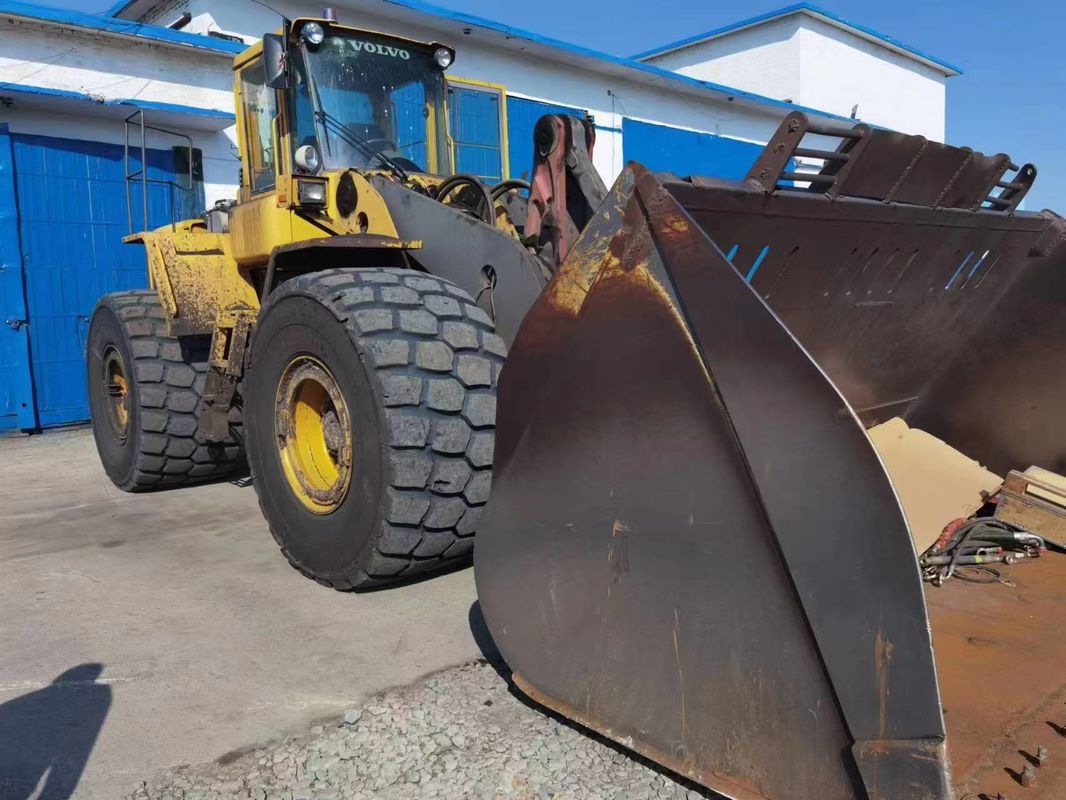 4WD Drive Type Used Loader VOLVO L220E ออกแบบเดิมล้อสกิด-สเตียร์ Loader แบบเคลื่อนที่