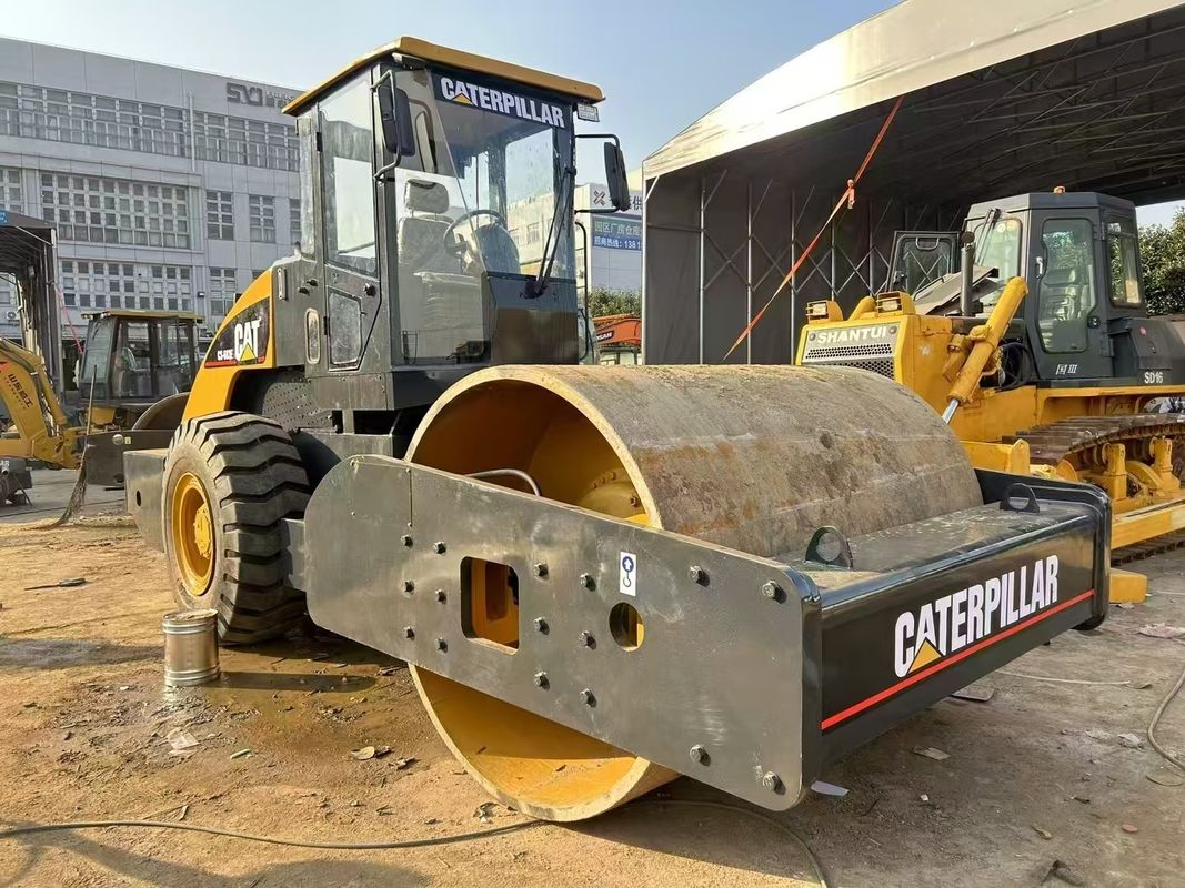 ใช้ CAT CS-683E เครื่องผสมผสานม้วนสั่น 1.8 มิลลิเมตร ความกว้าง 134 กิโลวัตต์ พลังงานเครื่องยนต์
