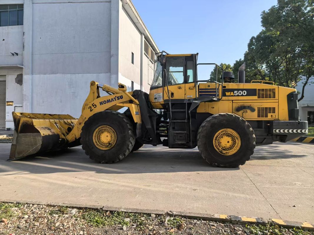 เครื่องบรรทุกล้อ Komatsu WA500-6 มือสอง เครื่องบรรทุกด้านหน้าหนัก นําออกจากจีน