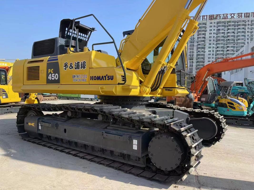 รถขุด Komatsu PC450-8 ใช้แล้ว ขนาด 45 ตัน รถขุดตีนตะขาบ ความกว้างในการขนส่ง 3.5 เมตร